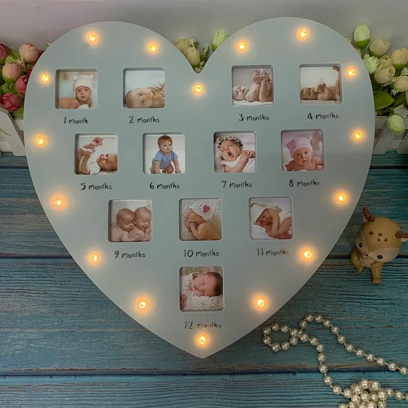 Porta Retrato Iluminado Com LED Para 12 Fotos do Seu Bebê - Meu Primeiro Aninho